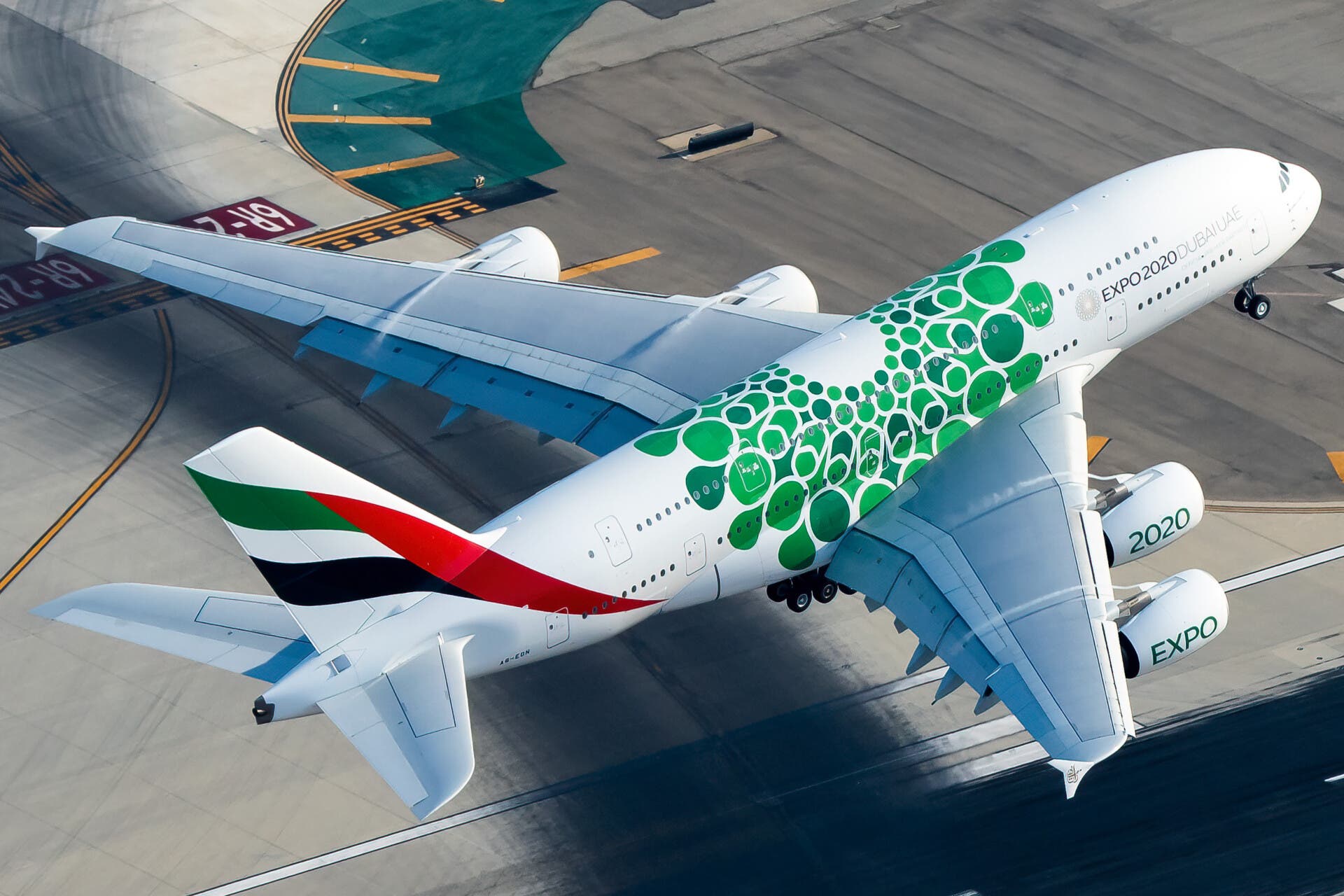 Emirates retains its position on the world’s top 10 airlines list