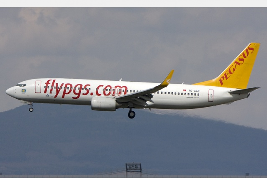 Plane Ripped Apart In Istanbul Crash Airlines Pegasus Airlines Pegasus Crash Istanbul Airport Aviation Business Middle East
