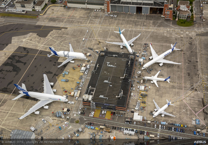 Kicking off a global campaign celebrating the company’s 50 year anniversary, Airbus operated a flyover in Toulouse with the full commercial aircraft family accompanied by the Patrouille de France. Airbus celebrates 50th-anniversary in style