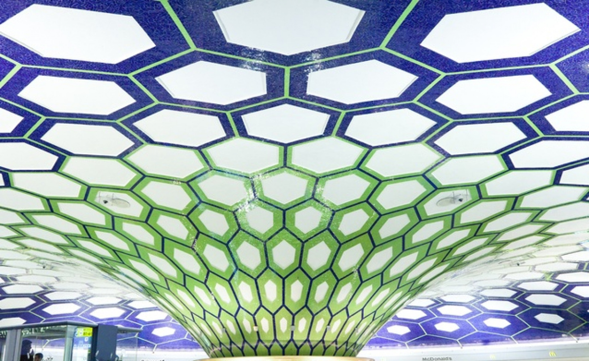Incident took place at Abu Dhabi International. Incident took place at Abu Dhabi International.