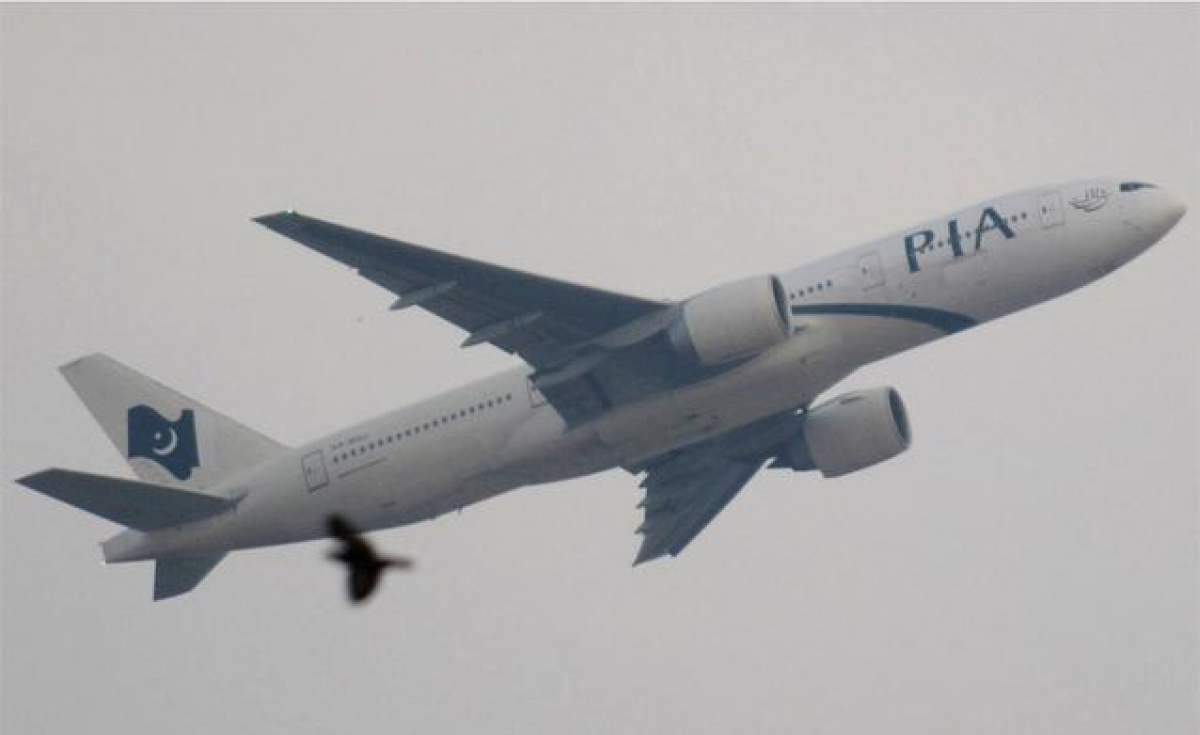 PIA operates a weekly flight to Peshawar and bi-weekly flights to Sialkot, Gwadar and Turbat in Pakistan from Muscat International Airport. PIA operates a weekly flight to Peshawar and bi-weekly flights to Sialkot, Gwadar and Turbat in Pakistan from Muscat International Airport.