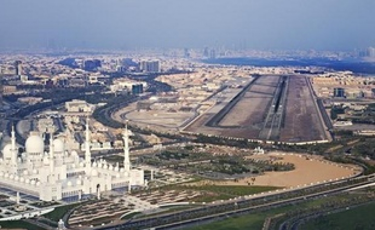 Al Bateen Airport Records 18 Increase In Visitor Traffic In 2013 Airports Aviation Business Middle East