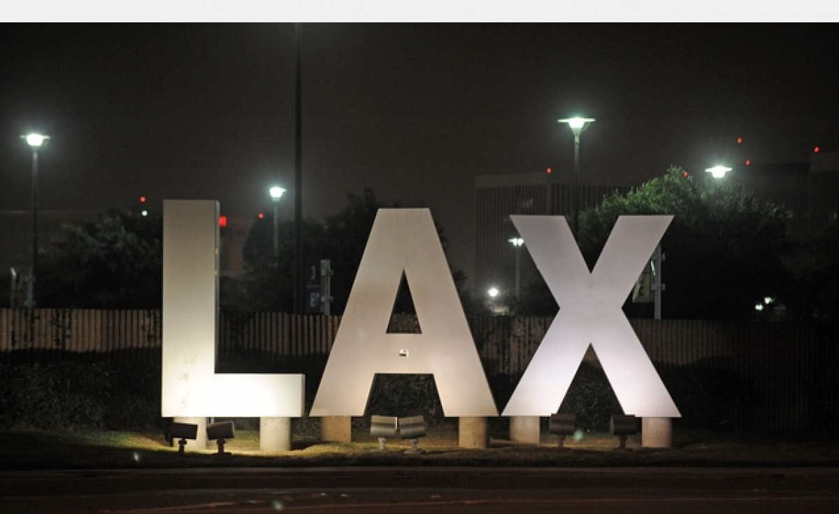 Qatar Airways has celebrated the commencement of its daily, non-stop service between Los Angeles International Airport (LAX) and Hamad International Airport (DOH) in Doha Qatar Airways has celebrated the commencement of its daily, non-stop service between Los Angeles International Airport (LAX) and Hamad International Airport (DOH) in Doha