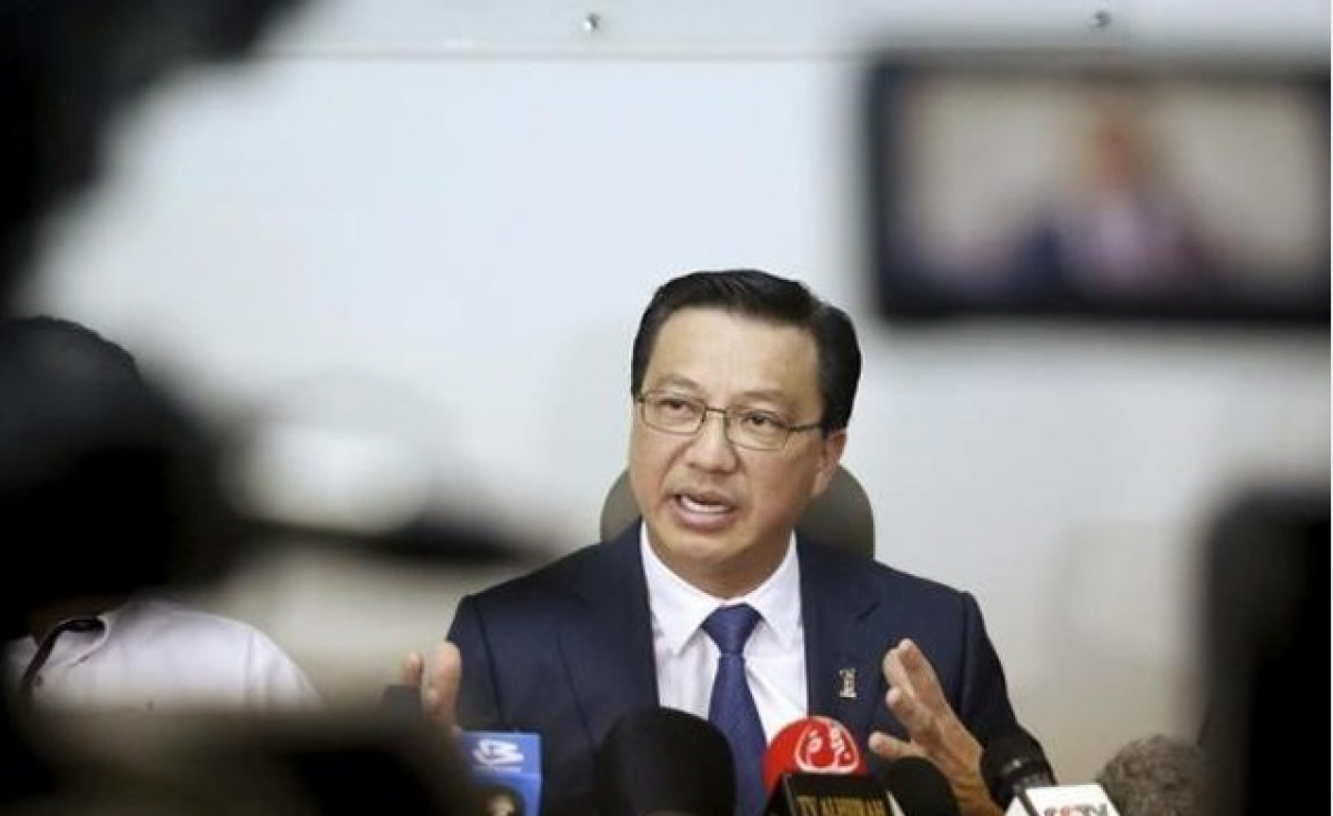 Malaysia's transport minister Liow Tiong Lai speaks at a news conference about debris found on a beach in Mozambique that may be from missing Malaysia Airlines flight MH370, in Kuala Lumpur earlier this year Malaysia's transport minister Liow Tiong Lai speaks at a news conference about debris found on a beach in Mozambique that may be from missing Malaysia Airlines flight MH370, in Kuala Lumpur earlier this year