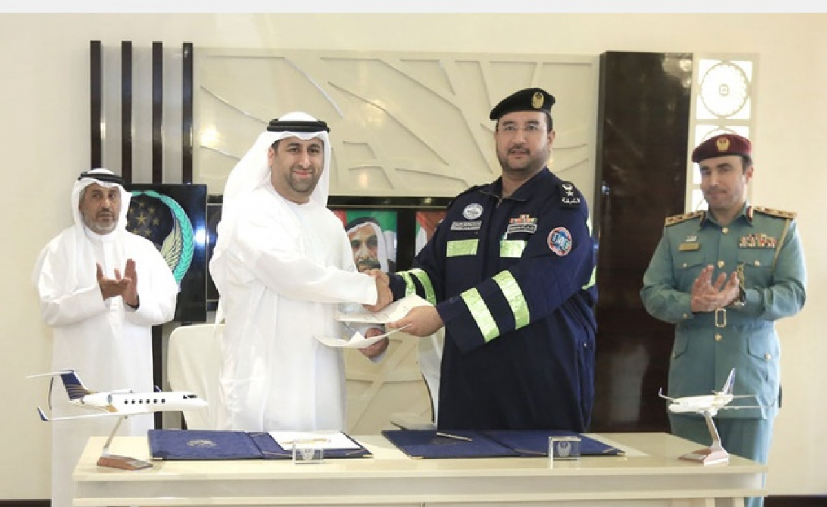 Royal Jet Signs Mou With Abu Dhabi Police Ghq Private Aviation Aviation Business Middle East