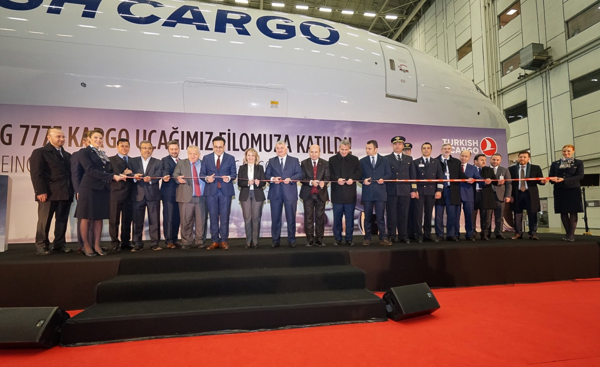 Based on the design of the 777-200LR passenger airplane, the 777 Freighter is a twin-engine freighter that boasts a full payload of 112 tons (102 metric tonnes or 102,000 kg), as well as a range of 4,900 nautical miles (9,070 kilometres). Based on the design of the 777-200LR passenger airplane, the 777 Freighter is a twin-engine freighter that boasts a full payload of 112 tons (102 metric tonnes or 102,000 kg), as well as a range of 4,900 nautical miles (9,070 kilometres).