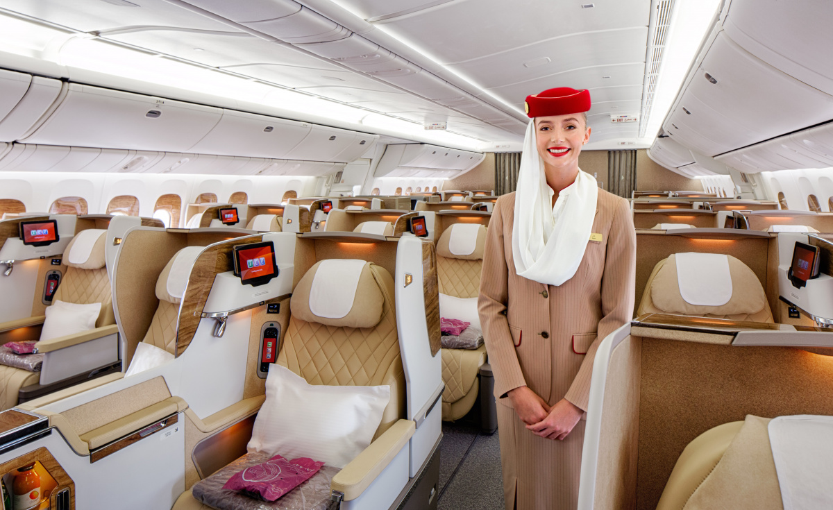 Emirates' Instagram promotes cabin crew employment ...