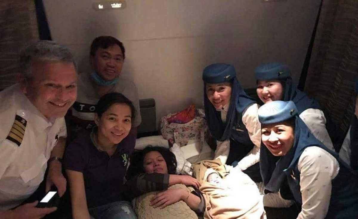 Miracle On Saudi Arabia Philippines Flight As Baby Delivered On