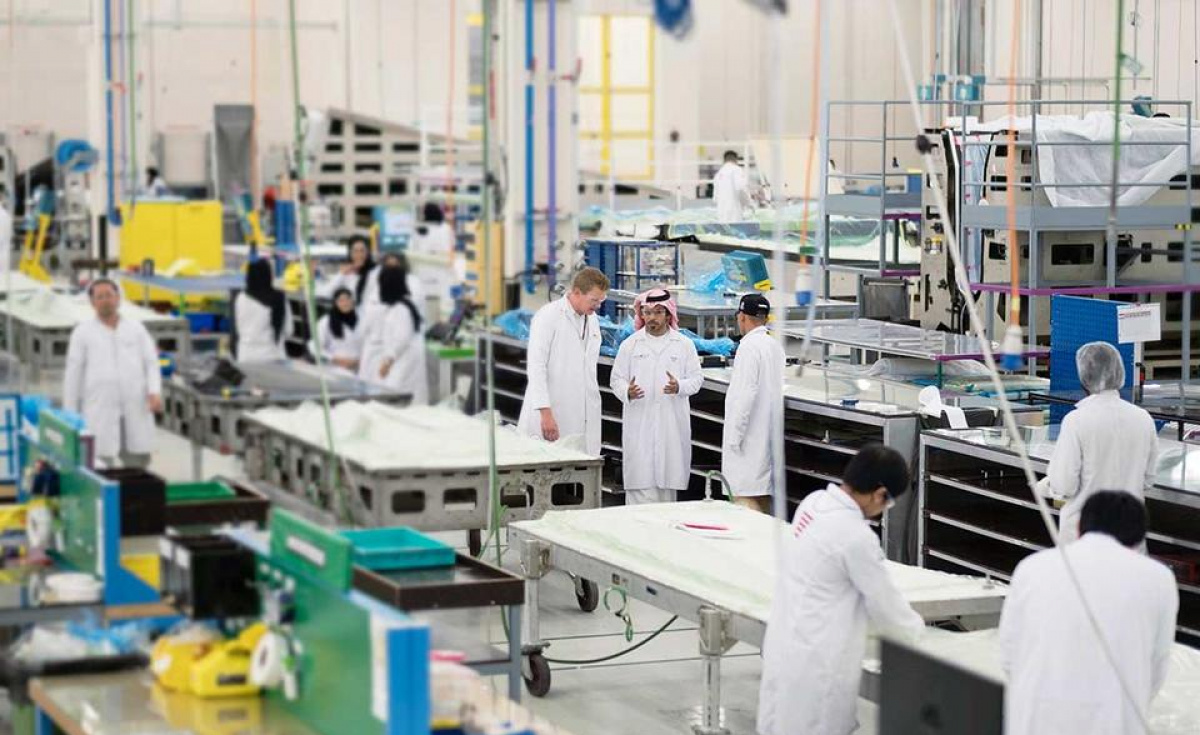 The partnership will see DHL Global Forwarding establish a 2,500 square metre warehouse in Abu Dhabi for to consolidate and store Strata’s shipments. The partnership will see DHL Global Forwarding establish a 2,500 square metre warehouse in Abu Dhabi for to consolidate and store Strata’s shipments.