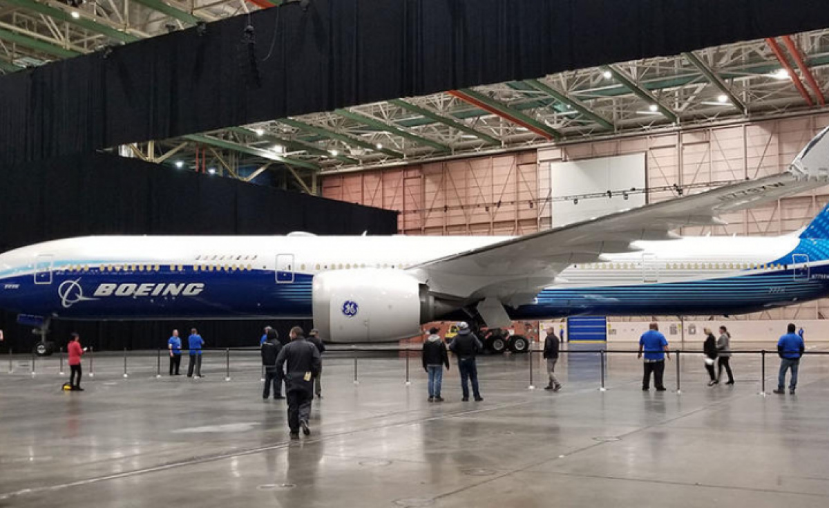 The new Boeing 777X will be the world’s largest and most efficient twin-engine jet, delivering 10 percent lower fuel use and emissions and 10 percent lower operating costs than the competition. The new Boeing 777X will be the world’s largest and most efficient twin-engine jet, delivering 10 percent lower fuel use and emissions and 10 percent lower operating costs than the competition.
