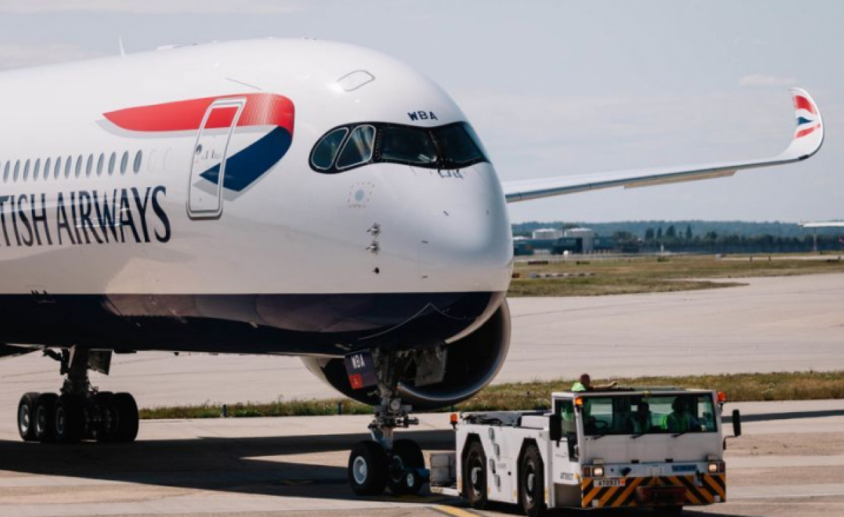 British airways, Airbus a350, Long-Haul, London Flights, London Heathrow, London Gatwick, Dubai, Dubai Internatioinal Airport British airways, Airbus a350, Long-Haul, London Flights, London Heathrow, London Gatwick, Dubai, Dubai Internatioinal Airport