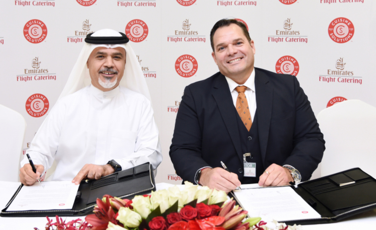 (Left to right:) Saeed Mohammed, CEO, Emirates Flight Catering, and Felipe Hasselmann, president and CEOr, Cuisine Solutions Inc. (Left to right:) Saeed Mohammed, CEO, Emirates Flight Catering, and Felipe Hasselmann, president and CEOr, Cuisine Solutions Inc.