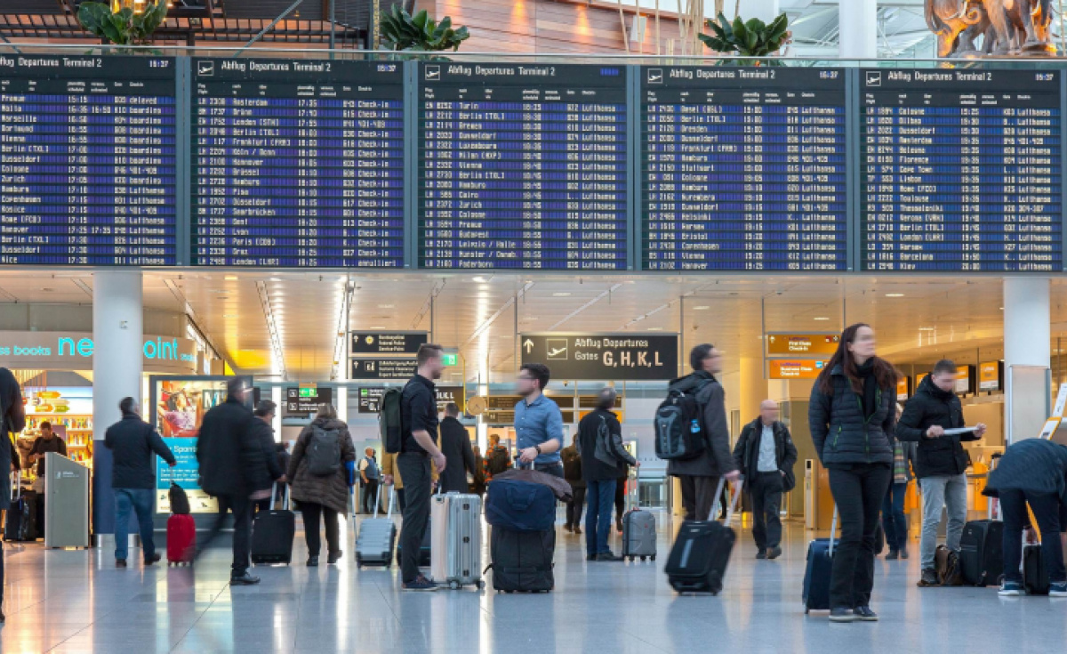 Munich Airport, OAG Aviation, Official airport guide, Michael Kerkloh Munich Airport, OAG Aviation, Official airport guide, Michael Kerkloh