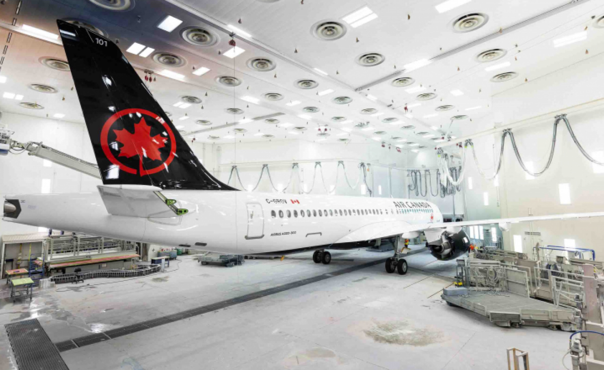 Air Canada, A220, Airbus A220 VIP, Hangars, Paintwork Air Canada, A220, Airbus A220 VIP, Hangars, Paintwork