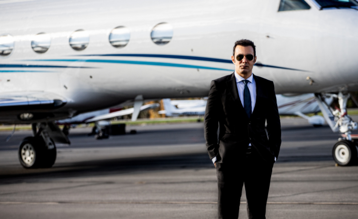 Richard Zaher, CEO of Paramount Business Jets, will open up his new tool to competitors. Richard Zaher, CEO of Paramount Business Jets, will open up his new tool to competitors.