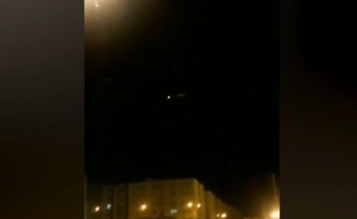 A video obtained by CNN purports to show a plane being struck by a missile. A video obtained by CNN purports to show a plane being struck by a missile.