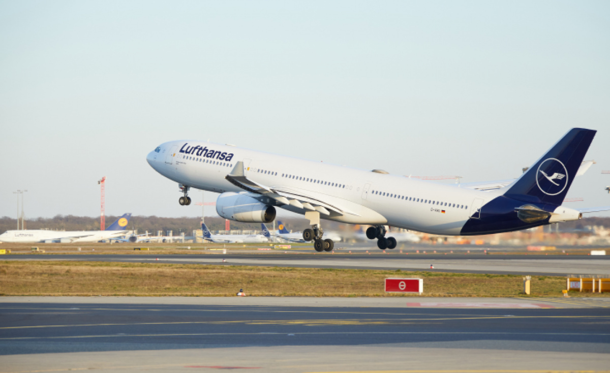 Lufthansa Group, Lufthansa, Slots, Munich Airport, Frankfurt Airport Lufthansa Group, Lufthansa, Slots, Munich Airport, Frankfurt Airport