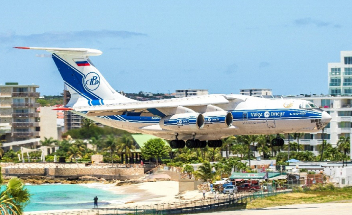 St Maarten Princess Juliana International Airport is famous for its low-altitude beach approach and fly past. St Maarten Princess Juliana International Airport is famous for its low-altitude beach approach and fly past.
